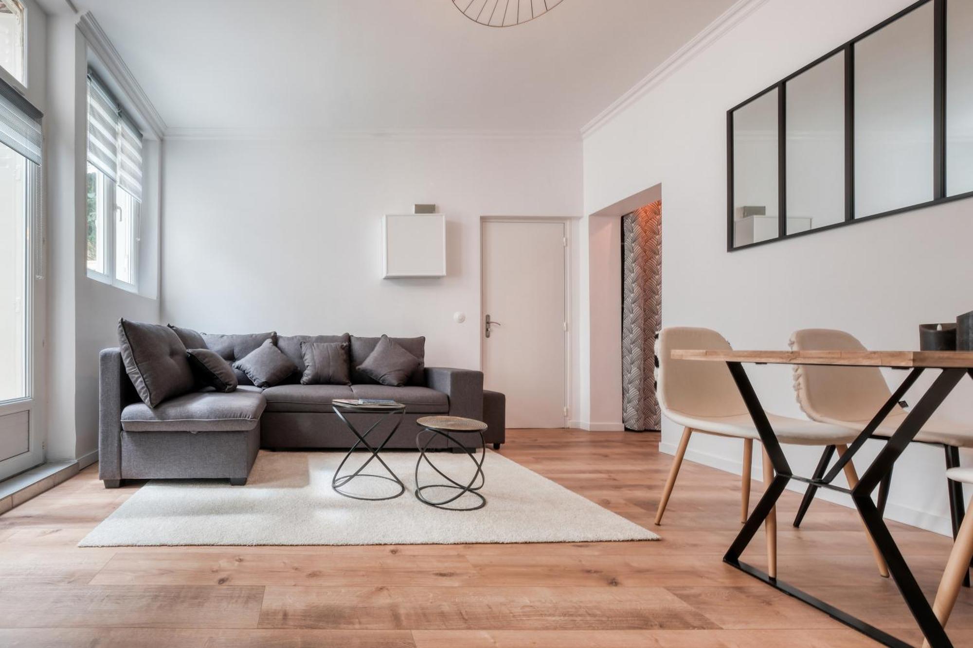 Apartmán Superbe 2 Pieces Avec Jacuzzi Privatif Face Gare Proche Cathedrale Chartres Exteriér fotografie